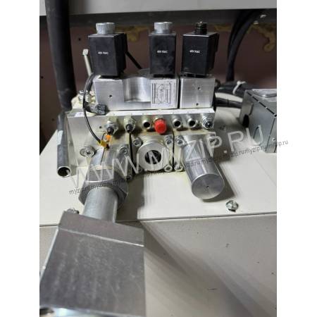 R8103RSAVA310